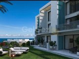 Kıbrıs Girne Esentepe de Denize 250 metre Benzersiz Ödeme Planlı 1+1 Penthouse Dublex Daireler