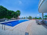 Kıbrıs Girne Esentepe'de Satılık Ful Deniz Manzaralı 4+1 Havuzlu Villa