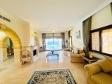 Kıbrıs Girne Esentepe de Denize Sıfır Ful Deniz Manzaralı Satılık Muhteşem 4+1 Villa