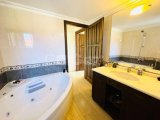 Kıbrıs Girne Esentepe de Denize Sıfır Ful Deniz Manzaralı Satılık Muhteşem 4+1 Villa