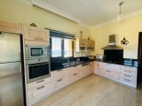 Kıbrıs Girne Esentepe de Denize Sıfır Ful Deniz Manzaralı Satılık Muhteşem 4+1 Villa