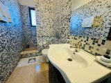 Kıbrıs Girne Esentepe de Denize Sıfır Ful Deniz Manzaralı Satılık Muhteşem 4+1 Villa