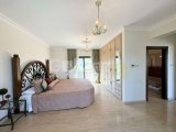 Kıbrıs Girne Esentepe de Denize Sıfır Ful Deniz Manzaralı Satılık Muhteşem 4+1 Villa