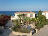 Kıbrıs Girne Esentepe de Denize Sıfır Ful Deniz Manzaralı Satılık Muhteşem 4+1 Villa