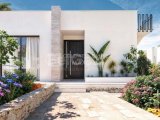 Kıbrıs Girne Esentepe de Ful Deniz Manzaralı Havuzlu Tek Katlı Villa