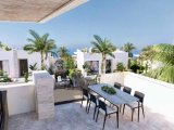 Kıbrıs Girne Esentepe de Ful Deniz Manzaralı Havuzlu Tek Katlı Villa