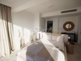 Esentepe - Girne, Eşsiz Deniz ve Dağ Manzaralı Özel Tasarım Lüks 4+1 Satılık Villa