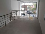 Kuzey Kıbrıs Girne'nin merkezindeki ana cadde üzerinde kiralık dükkan