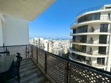 Kaçırılmayacak Fırsat Kıbrıs Girne Merkez de Elit Sitede Deniz Manzaralı 1+1 Residence