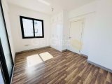 Tek Yetkili Kıbrıs Girne Merkez de Sıfır Deniz Manzaralı Penthouse Fırsat Geniş Daire