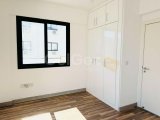 Tek Yetkili Kıbrıs Girne Merkez de Sıfır Deniz Manzaralı Penthouse Fırsat Geniş Daire