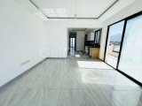 Tek Yetkili Kıbrıs Girne Merkez de Sıfır Deniz Manzaralı Penthouse Fırsat Geniş Daire