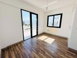 Tek Yetkili Kıbrıs Girne Merkez de Sıfır Deniz Manzaralı Penthouse Fırsat Geniş Daire