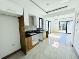 Tek Yetkili Kıbrıs Girne Merkez de Sıfır Deniz Manzaralı Penthouse Fırsat Geniş Daire