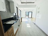 Tek Yetkili Kıbrıs Girne Merkez de Sıfır Deniz Manzaralı Penthouse Fırsat Geniş Daire