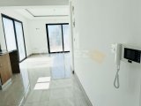 Tek Yetkili Kıbrıs Girne Merkez de Sıfır Deniz Manzaralı Penthouse Fırsat Geniş Daire