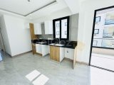 Tek Yetkili Kıbrıs Girne Merkez de Sıfır Deniz Manzaralı Penthouse Fırsat Geniş Daire