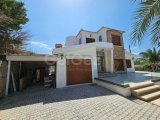 Girne, Karaoğlanoğlu, Sahil Kenarı, Muhteşem tam donanımlı lüks, 4+1 Villa