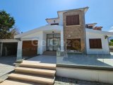 Girne, Karaoğlanoğlu, Sahil Kenarı, Muhteşem tam donanımlı lüks, 4+1 Villa