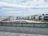 Özel Listeleme! Girne, Lapta'da Bir Sitede Satılık Denize Sıfır 2+1 Daire - Muhteşem Deniz Manzaralı, Tam Donanımlı