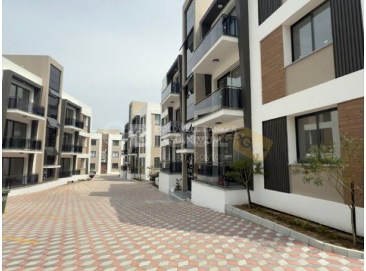 Girne Lapta'da Satılık Modern ve Konforlu 3+1 Daire