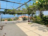 Girne Ozanköy'de Türk Malı, Kesilmez Manzaralı,1 Buçuk Dönüm İçinde, Satılık Restaurant