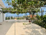 Girne Ozanköy'de Türk Malı, Kesilmez Manzaralı,1 Buçuk Dönüm İçinde, Satılık Restaurant