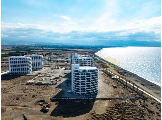 Lefke Gaziveren de Denize Sıfır 12 Ay Sonra Teslim Türk Tapulu Satılık Daireler