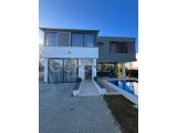 Girne Ozanköy'de; Özel Havuzlu ve Bahçeli, Kiralık, 5+1 Lüks Villa!