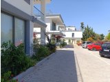 Girne Karaoğlanoğlu'nda, Ana Cadde Üzerinde, Satılık, 3+1 Villa!