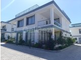Girne Karaoğlanoğlu'nda, Ana Cadde Üzerinde, Satılık, 3+1 Villa!