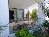 Girne Karaoğlanoğlu'nda, Ana Cadde Üzerinde, Satılık, 3+1 Villa!