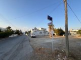 Girne Karaoğlanoğlu (Ayayorgi) Bölgesinde Satılık Denize 75 metre mesafede Muhteşem Arsa