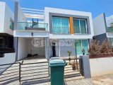 TEK YETKİLİ Kaçırılmayacak Fiyat KKTC Lefkoşa Gönyeli de Türk Tapulu Jakuzi Teraslı 3+1 Müstakil Villa