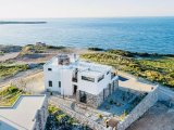 Kıbrıs Girne Esentepe De Denize Sıfır Full Deniz Manzaralı Muhteşem 3+1 Villalar