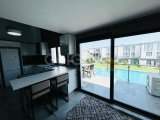 Kıbrıs Girne Alsancak ta Havuzlu Site de Caddeye Yakın 1+1 Loft Daire