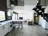 Kıbrıs Girne Alsancak ta Havuzlu Site de Caddeye Yakın 1+1 Loft Daire