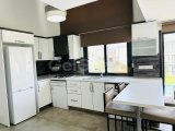 Kıbrıs Girne Alsancak ta Havuzlu Site de Caddeye Yakın 1+1 Loft Daire