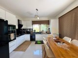Tek Yetkili KKTC Girne Yeşiltepe nin Bitiminde Özel Dekorasyonlu Fırsat 4+1 Satılık Villa