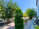 Tek Yetkili KKTC Girne Yeşiltepe nin Bitiminde Özel Dekorasyonlu Fırsat 4+1 Satılık Villa