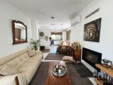 Tek Yetkili KKTC Girne Yeşiltepe nin Bitiminde Özel Dekorasyonlu Fırsat 4+1 Satılık Villa