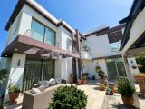 Tek Yetkili KKTC Girne Yeşiltepe nin Bitiminde Özel Dekorasyonlu Fırsat 4+1 Satılık Villa