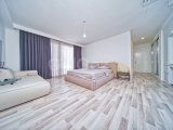 Girne Bellapais'de TÜRK MALI,5+2, Özel Yüzme Havuzlu, Triplex Satılık Villa