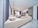 Girne Bellapais'de TÜRK MALI,5+2, Özel Yüzme Havuzlu, Triplex Satılık Villa
