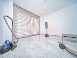 Girne Bellapais'de TÜRK MALI,5+2, Özel Yüzme Havuzlu, Triplex Satılık Villa