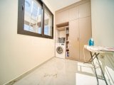 Girne Bellapais'de TÜRK MALI,5+2, Özel Yüzme Havuzlu, Triplex Satılık Villa
