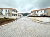Girne Çatalköy'de Satılık Yarı Müstakil Ev