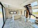 Kıbrıs Girne Çatalköy Bölgesinde Satılık 4+1 Havuzlu Villa
