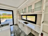 Kıbrıs Girne Çatalköy Bölgesinde Satılık 4+1 Havuzlu Villa