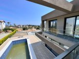 Kıbrıs Girne Çatalköy Bölgesinde Satılık 4+1 Havuzlu Villa